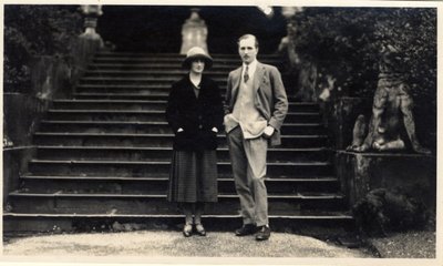 レイチェル・キャベンディッシュ女史とフィンドホーン子爵スチュアート氏（モノクロ写真 作： Unbekannt Unbekannt