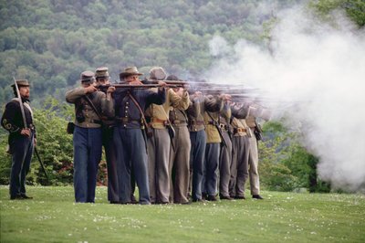 ゲティスバーグの戦いを現代風に再現したもの（写真 作： 不明不明