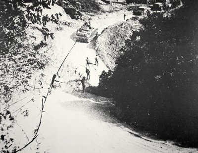 ラオスのホーチミン・トレイルの風景（モノクロ写真 作： Unbekannt Unbekannt