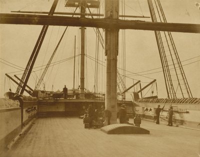 HMS「鉄壁」のクォーターデッキ 作： Linnaeus Tripe