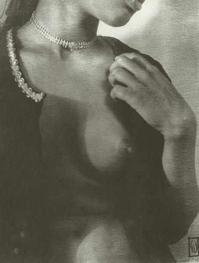メゾフォルテ（白黒写真） 作： Lionel Wendt