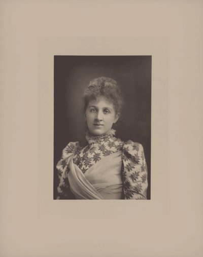 ピアニスト兼作曲家のリザ・レーマンの肖像（1862～1918年）。 作： London . Photo studio W. and