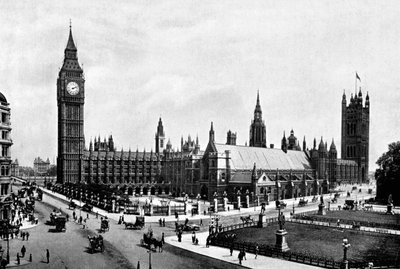 国会議事堂とウェストミンスターホール、ロンドン国会議事堂広場、c1905から見た。 作： London Stereoscopic and Photographic Co