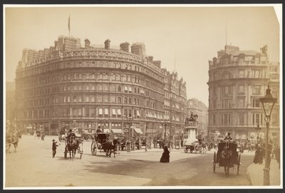 グランド・ホテル、チャリング・クロス 作： London Stereoscopic and Photographic Company