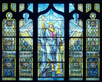 復活の天使 1904年（ステンドグラス） 作： Louis Comfort Tiffany