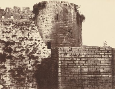カラート＝エル・ホスン、2番目の囲い、外観、1859/1860年の正午（写真） 作： Louis de Clercq