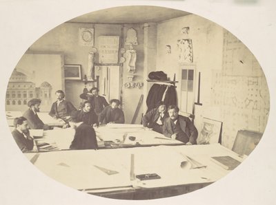 [新パリ・オペラ座の設計中、製図室にいるシャルル・ガルニエ］1870年頃 作： Louis Emile Durandelle