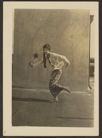 [屋上のダンサー］ 作： Louis Fleckenstein