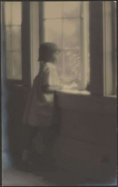 [窓の外を眺める少女］ 作： Louis Fleckenstein