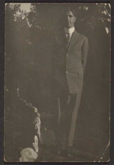 [Man on Path] 作： Louis Fleckenstein