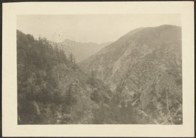 [山の風景］ 作： Louis Fleckenstein