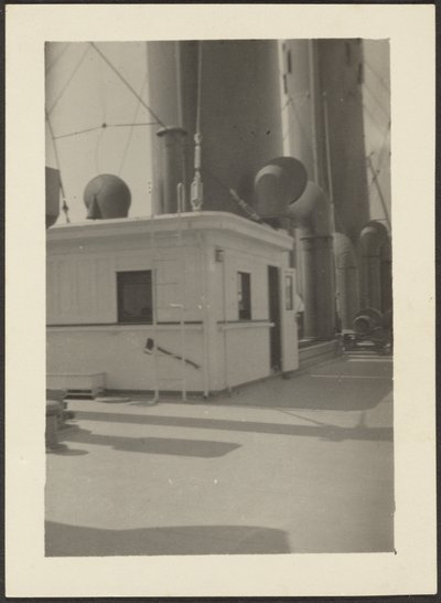 [船舶甲板］ 作： Louis Fleckenstein