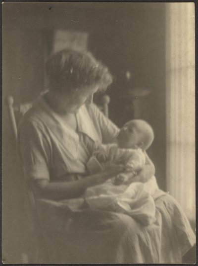 [ロッキングチェアの女と子供］ 作： Louis Fleckenstein