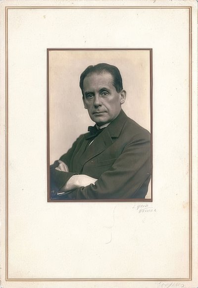 ウォルター・グロピウス（1883-1969）。 1920年代初頭 作： Louis Held