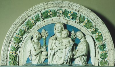 ルカ・デッラ・ロッビア作「聖母子像」（1400～1482年頃）釉薬をかけた土器のベゼル部 作： Luca Della Robbia