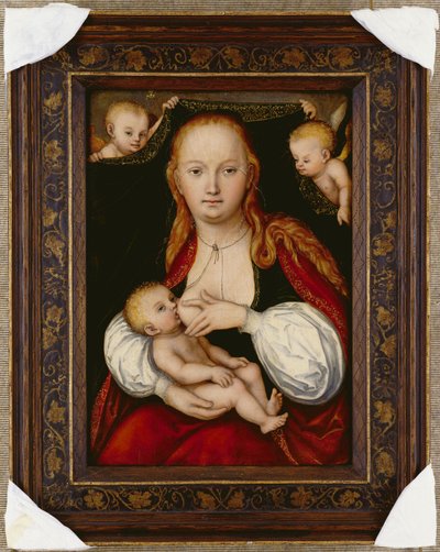 ヴァージンアンドチャイルド、4分の3の長さ、プッティが後ろにカーテンを構えています 作： Lucas Cranach