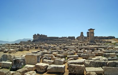 アゴラ、クサントス、トルコからの発掘調査の眺め 作： Lycian