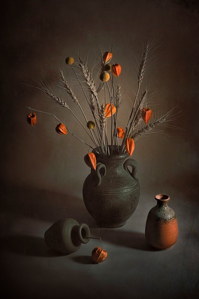 秋の陶器の静物画 作： Lydia Jacobs