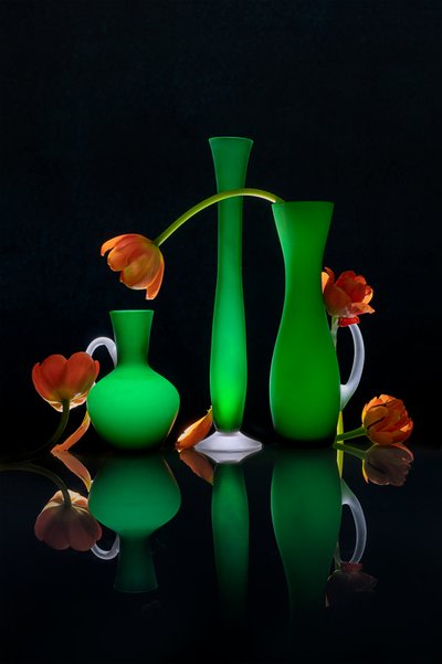 光るフラワーベース 作： Lydia Jacobs