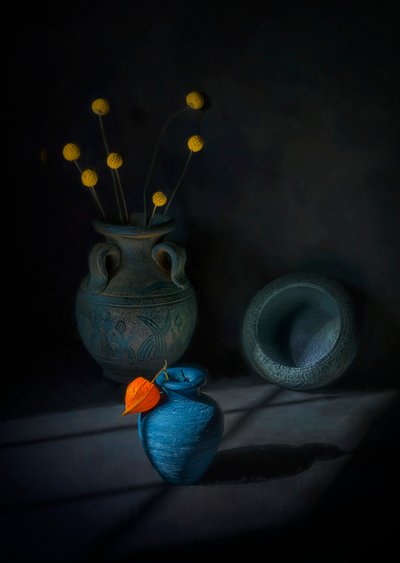 ムーディーの静物画の花瓶 作： Lydia Jacobs
