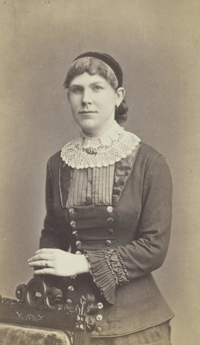 無題 座った女性の肖像」186581年 作： Lyman W. Colby