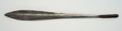 オルアレム、剣（鉄、木、革 作： Maasai People