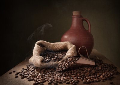 香り豊かなコーヒー豆 作： Margareth Perfoncio
