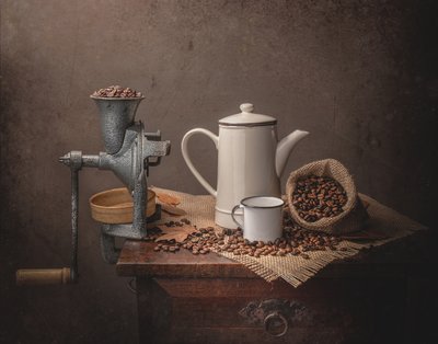 ヴィンテージ・コーヒーの静物画 作： Margareth Perfoncio