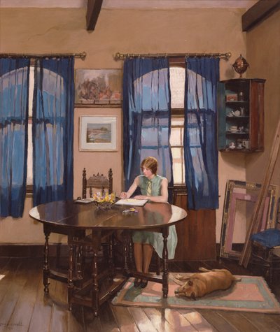門の脚のテーブルで女性アーティストが絵を描いているインテリア 作： Mary Dawson Elwell