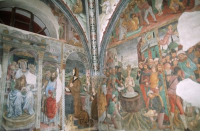 イタリア、ピエモンテ、セラルンガ・ディ・クレア、サクロ・モンテ・ディ・クレア、サンタ・マリア・アスンタ大聖堂、チャペル、フレスコ画 作： Master of Crea