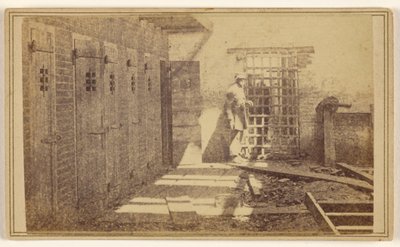[奴隷にされた人々が収容されていた檻］ 作： Mathew B. Brady