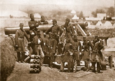 コーコラ将軍（左端）と第69回ニューヨークボランティアの役員、1861〜65 作： Mathew B. Brady