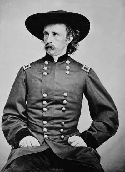 A.カスター将軍（1839-1876）の肖像（モノクロ写真 作： Mathew Brady