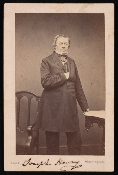 ジョセフ・ヘンリーの肖像 1797-1878 - スタンディング、1878年以前。 作： Mathew Brady