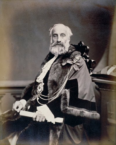 バート氏、ロンドン保安官、緋色のガウン、シュリーバル バッジ、チェーンを着用、c1865 作： Maull and Co