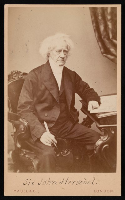 サー・ジョン・フレデリック・ウィリアム・ハーシェルの肖像、1792～1871年、1871年以前。 作： Maull and Co