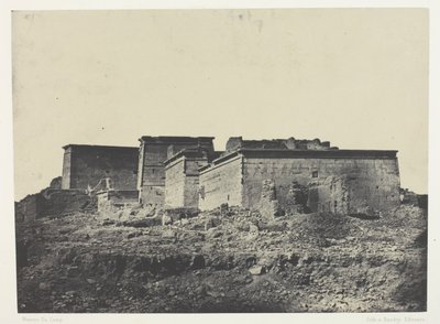 フィロエのイシス大神殿、北からの全景；ヌビア、アルバム「エジプト、ヌビエ、パレスチナ、シリア」（1852年）より、プレート80 作： Maxime Du Camp