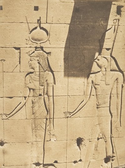 Isis and Horus-Arsiesi - Kalabcheh Talmis 神殿の浅浮き彫り、1850 年 4 月 8 日。 作： Maxime Du Camp