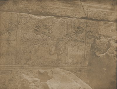 カルナック宮殿、花崗岩の聖域の外部彫刻、1849-51年。 作： Maxime Du Camp