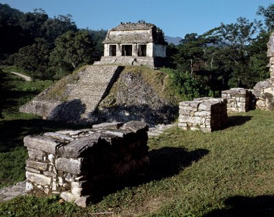 伯爵の神殿 作： Mayan