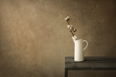 素朴な綿の静物 作： 