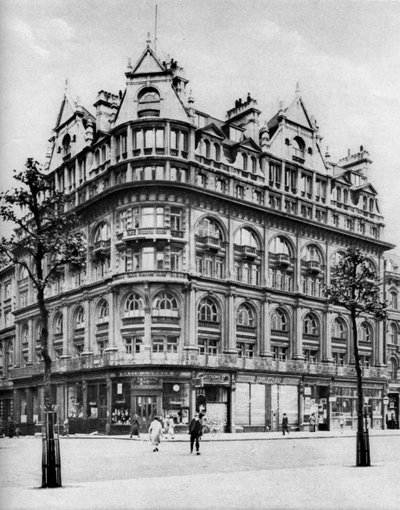テムズ音楽院、1926年から1927年の事務所を収容するストランドの建物。 作： McLeish