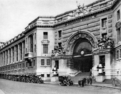 ウォータールー駅、ロンドン、1926-1927。 作： McLeish