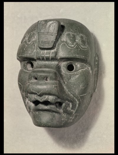 コロンブス以前のオアハカ出身のネコ科のマスク（ヒスイ） 作： Mexican School
