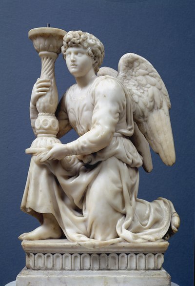 燭台をもつ天使、1495年（大理石） 作： Michelangelo Buonarroti