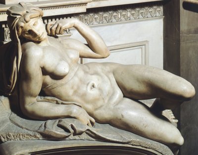 ミケランジェロ（1475-1564）作「ロレンツォ・デ・メディチの墓からの夜明け（オーロラ）」、大理石彫刻、サン・ロレンツォ教会メディチ礼拝堂、トスカーナ州、フィレンツェ 作： Michelangelo Buonarroti