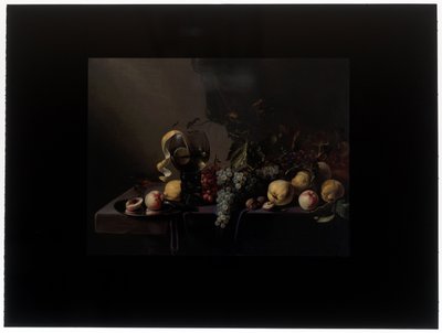 果物とブドウの静物 作： Michiel Simons