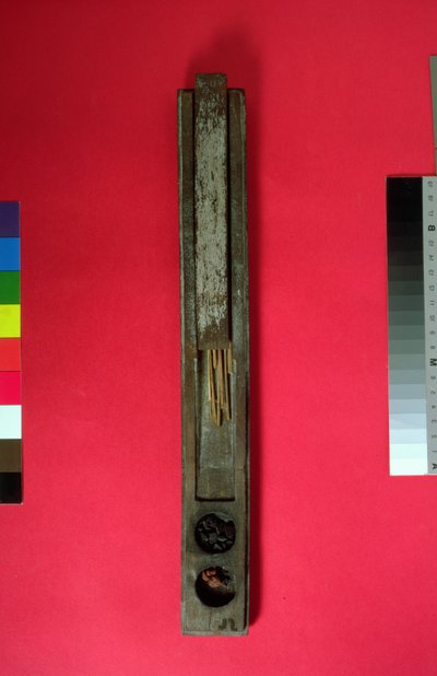 ペンケース、墓75、ベニ・ハサン、中王国、紀元前2060〜1786年頃（木製）（107034も参照） 作： Middle Kingdom Egyptian