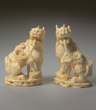 切り分けられたQilinのペア（272190も参照） 作： Ming Dynasty Chinese School