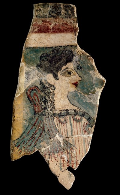 ラ・パリジェンヌ：横顔の貴婦人を表すフレスコ画の断片。クノッソス（knossos）より。紀元前1500〜1450年頃のミノア美術。Heraklion Archaeological Museum（イラクリオン考古学博物館）。ギリシャ、クレタ島。- ラ・パリジェンヌ（別名：ミノアの貴婦人）：司祭を表すフレスコ画の断片 作： Minoan